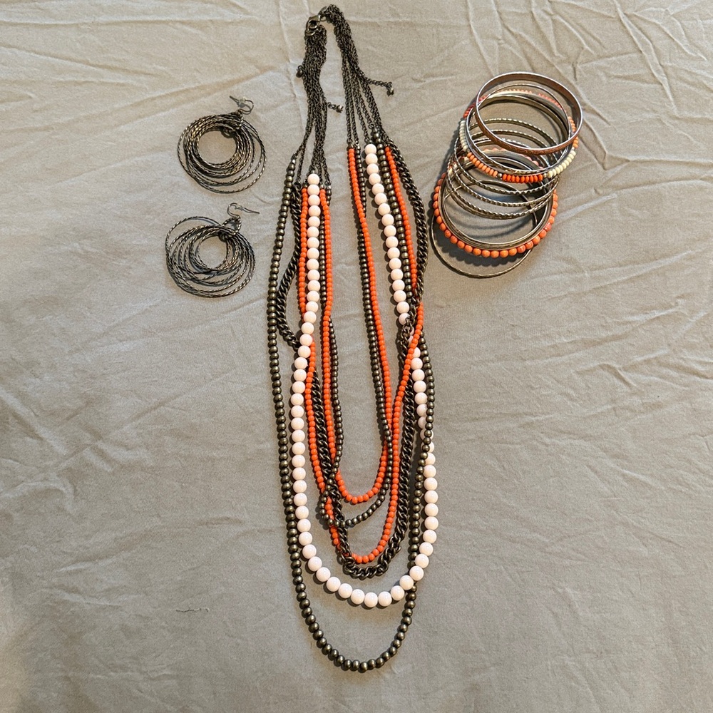 Premier Designs Bronze and Orange Necklace Set